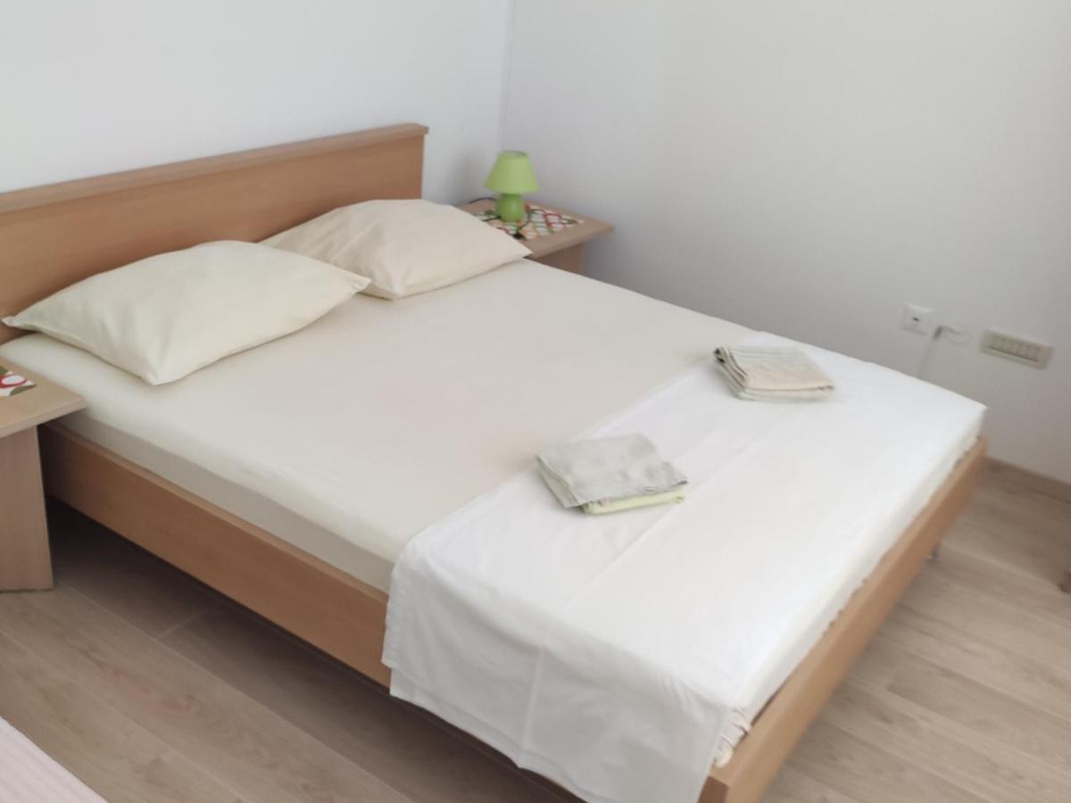 Apartments Ivo Makarska Esterno foto