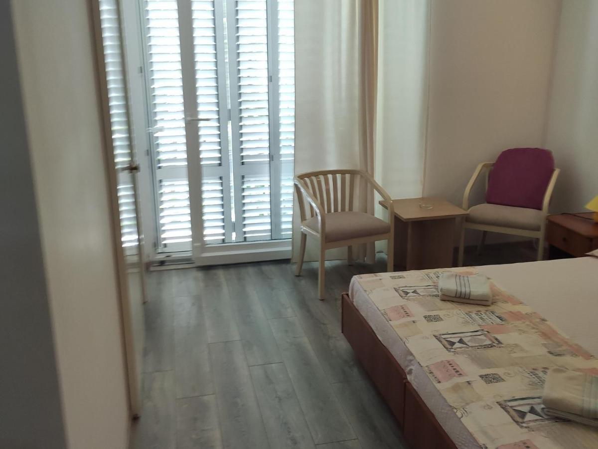 Apartments Ivo Makarska Esterno foto